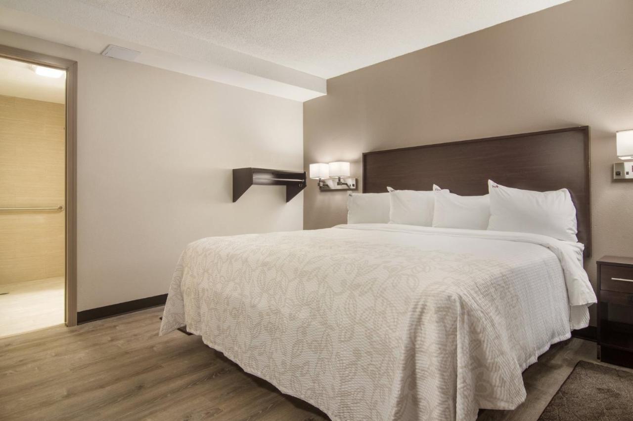 Red Roof Inn Plus & Suites Erie Dış mekan fotoğraf